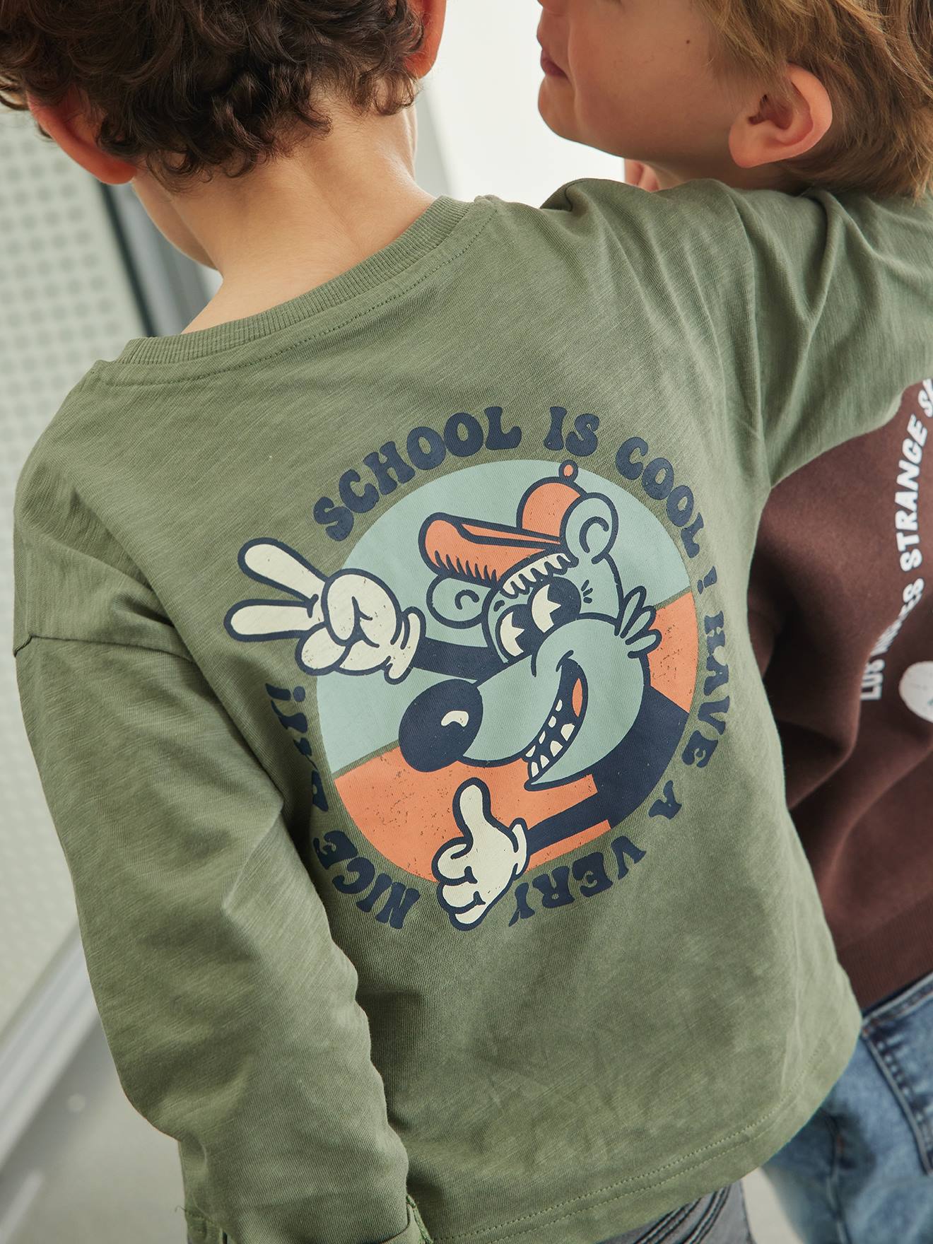 https://kids-avenue.com.ua/pages/gallery/6187/t-shirt-grand-motif-dos-garcon (3).jpg